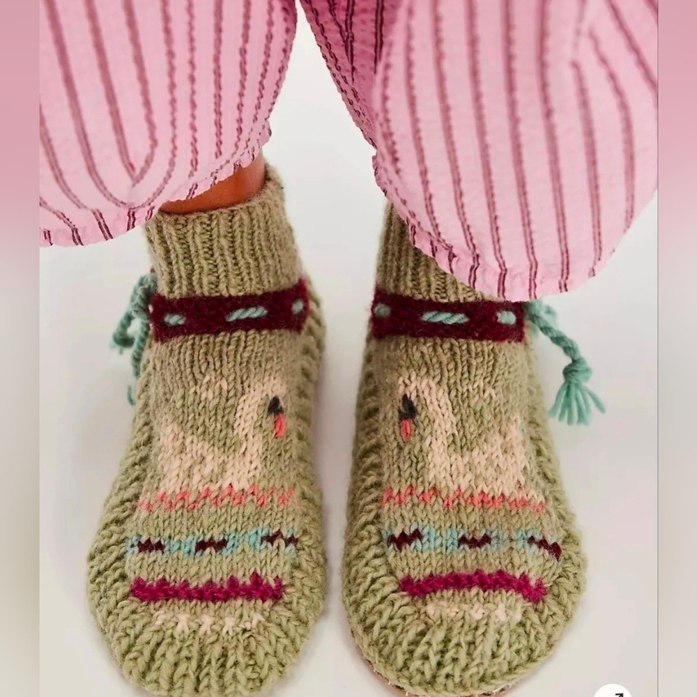 Free People Furry Friend Slippers